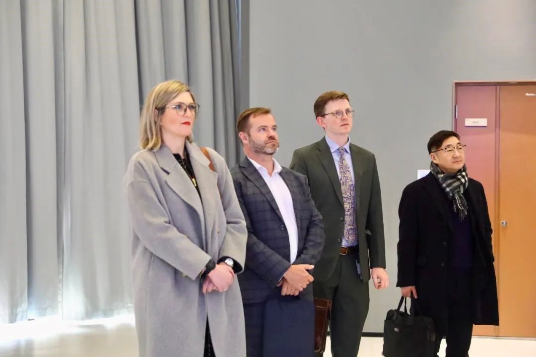 澳大利亚驻成都总领事倪瑞兰一行到Li 科学馆参观交流 第 1 张 澳大利亚驻成都总领事倪瑞兰一行到Li 科学馆参观交流 第 1 张