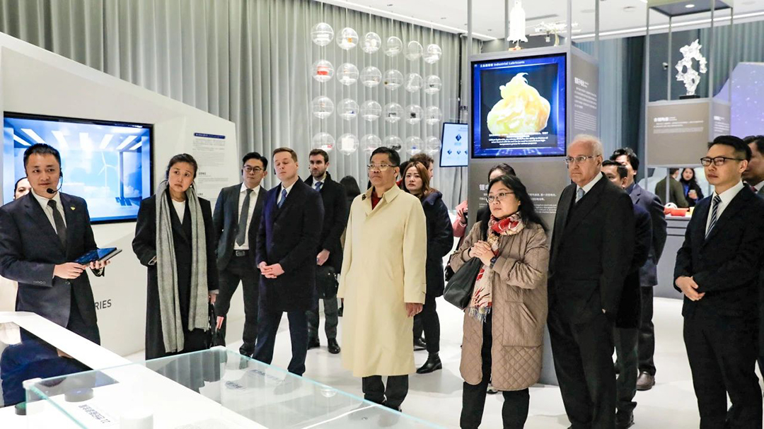 多国驻蓉（渝）领事官员代表团打卡天齐锂业Li 科学馆 第 2 张