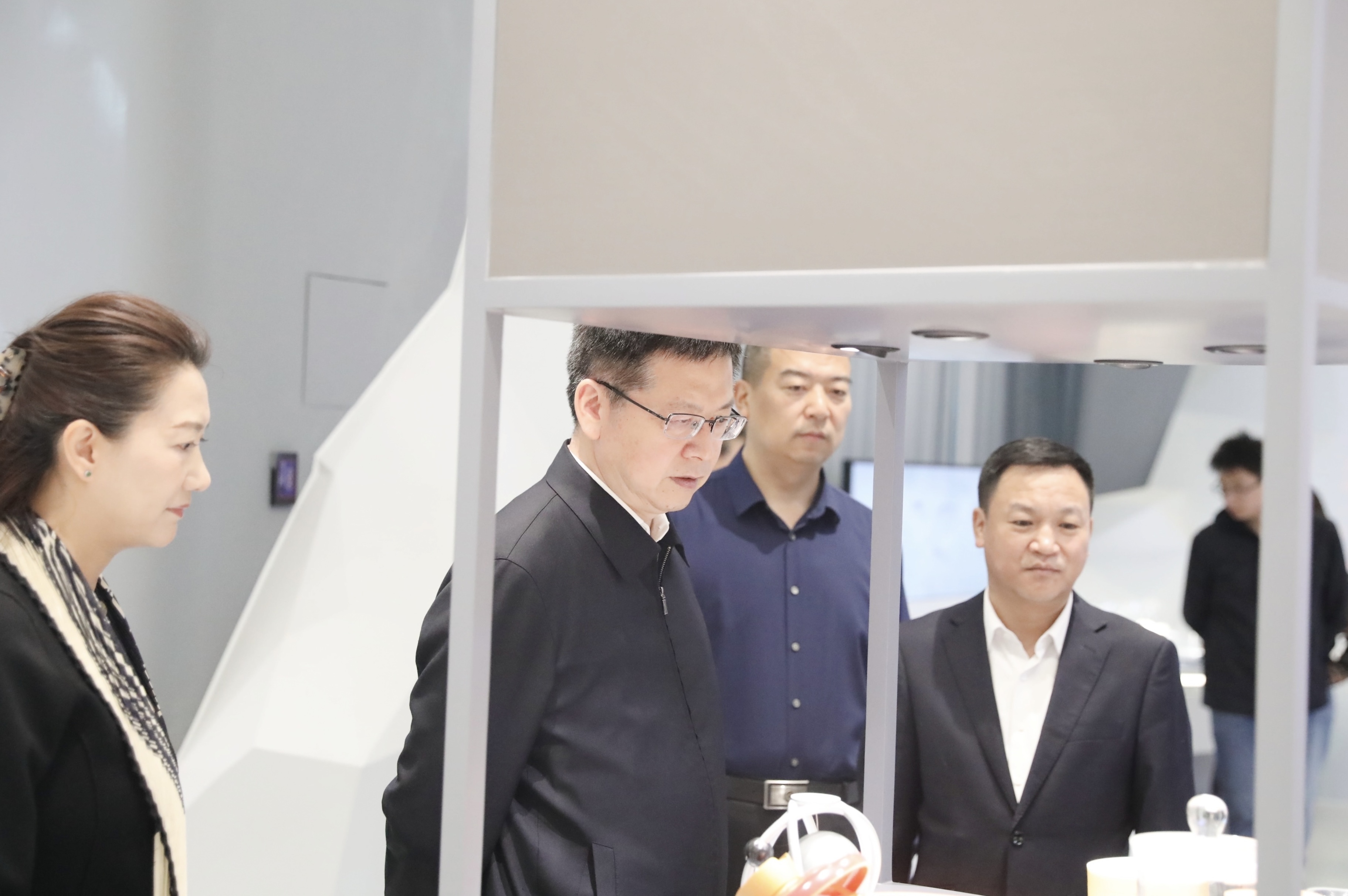 全国工商联副主席方光华一行到访Li 科学馆 第 2 张